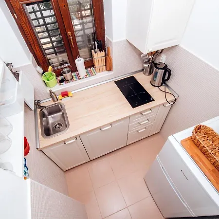 Modern In With Terrace Prázdninový dům Posedarje