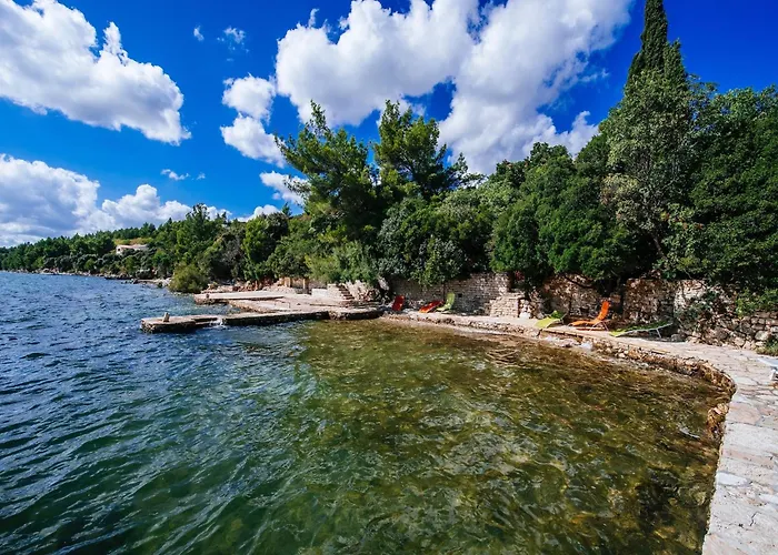 بيت للعطل Apartment In Posedarje By The Beach